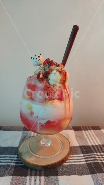 디저트,간식,빵,브레드,홈데코,플레이팅,데코레이션,가정,감성,사진,palting,decor,home,cafe,feel,dessert,bread,icecream,sweet,음식,식재료,요리,food,cook,meal,dishes,food reserves,디저트,간식,후식,dessert,snack