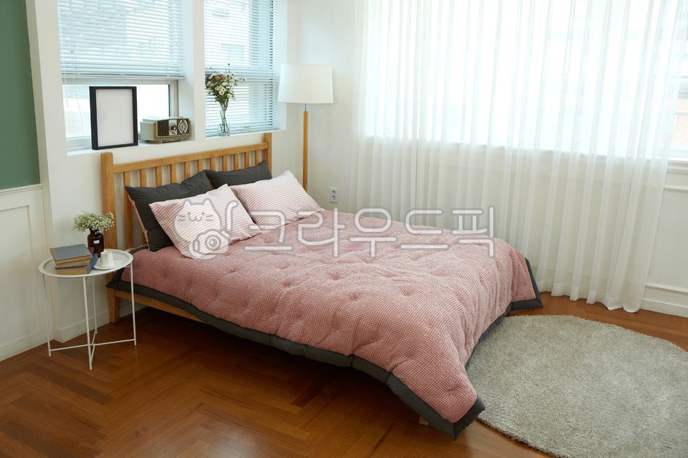 studio,bed,inside,interior light,space,furniture,modern architecture,marble floor,wood,modernarchitecture,lighting,stand light,one room,light,plant,interiordesign,indoor,curtain,flooring,woodfloor,rentalstudio,interior,bedding,pot,marblemadak,living room,