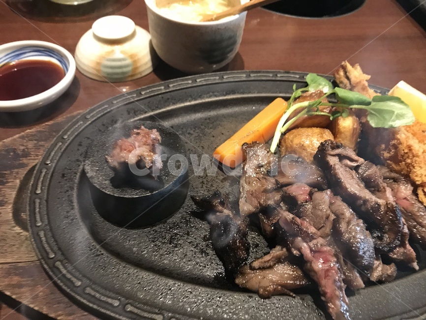 고기,스테이크,돌판,식사,먹방