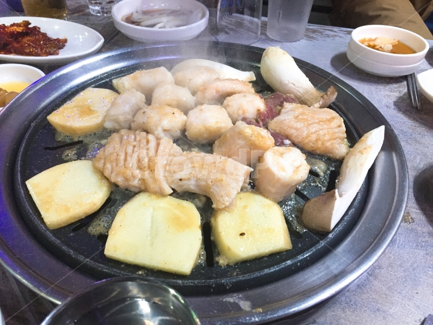 외식,저녁,식사,양곱창,회식,음식,식재료,요리,food,cook,meal,dishes,food reserves,육류,고기,meat,한식,한국음식,한국요리,korean food,korean dishes,korean meal,korean cook