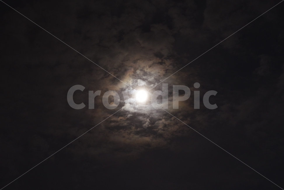 달,보름달,밤하늘,하늘,야경,자연,구름,달빛,밤,moon,full,fullmoon,sky,night,dark,cloud,moonlight,light,nature,beauty,beautiful,black,자연,풍경,nature,landscape,야경,밤,nightscape,night,outdoors,옥외