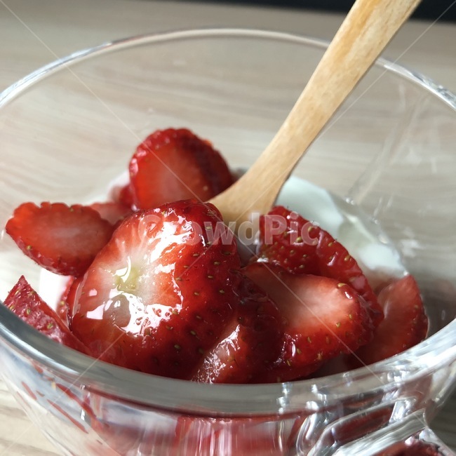 요거트,딸기,꿀,우유,시리얼컵,음식,식재료,요리,food,cook,meal,dishes,food reserves,과일,열매,fruit