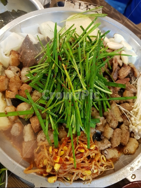 곱창,부추,알곱창,막창,대창,음식사진,먹스타그램,오늘의메뉴,맛집,맛집추천,음식기록,일상기록,푸드스타그램,음식스타그램,미식,한끼식사,외식메뉴,집밥,요리사진,플레이팅,푸짐한한상,맛있는한끼,식사시간,맛집투어,먹방,식단관리,야식,점심메뉴,저녁메뉴,간식타임,푸드사진,일상공유,음식취향,한식양식,음식,식재료,요리,food,cook,meal,dishes,food reserves,육류,고기,meat