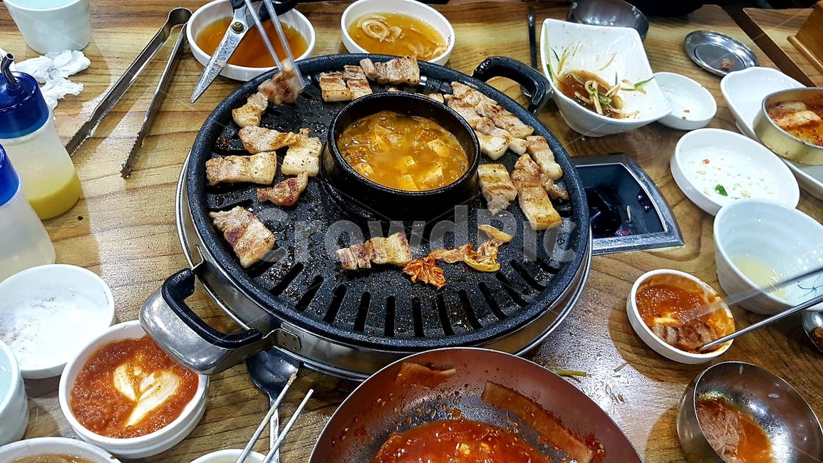 식사,음식,고기,돼지고기,삼겹살