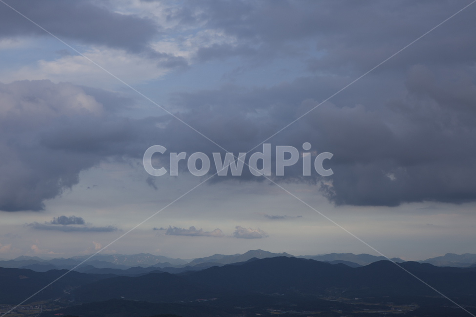구름,하늘,햇빛,빛내림,호수,산,신비,자연풍경,자연,풍경,nature,landscape,weather,날씨,cumulus,적운,outdoors,옥외,sky,cloud,mountain,mountain range,산맥