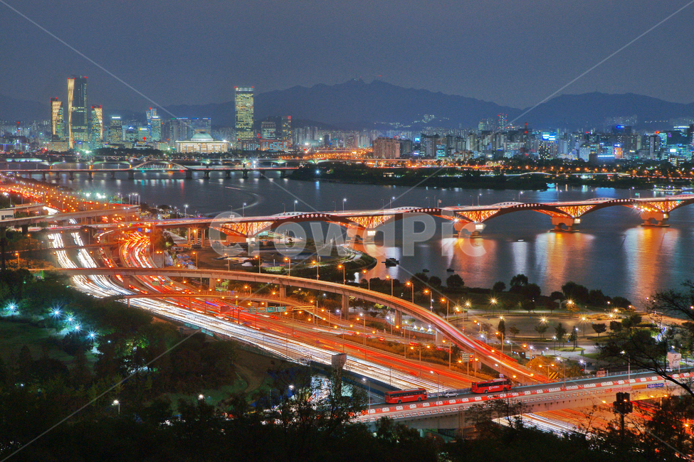 강변북로,야경,성산대교,한강,도심야경,여의도,불빛,조명,야경,밤,풍경,nightscape,night,landscape,도시,city,한국도시풍경,한국도시경관,korea cityscape