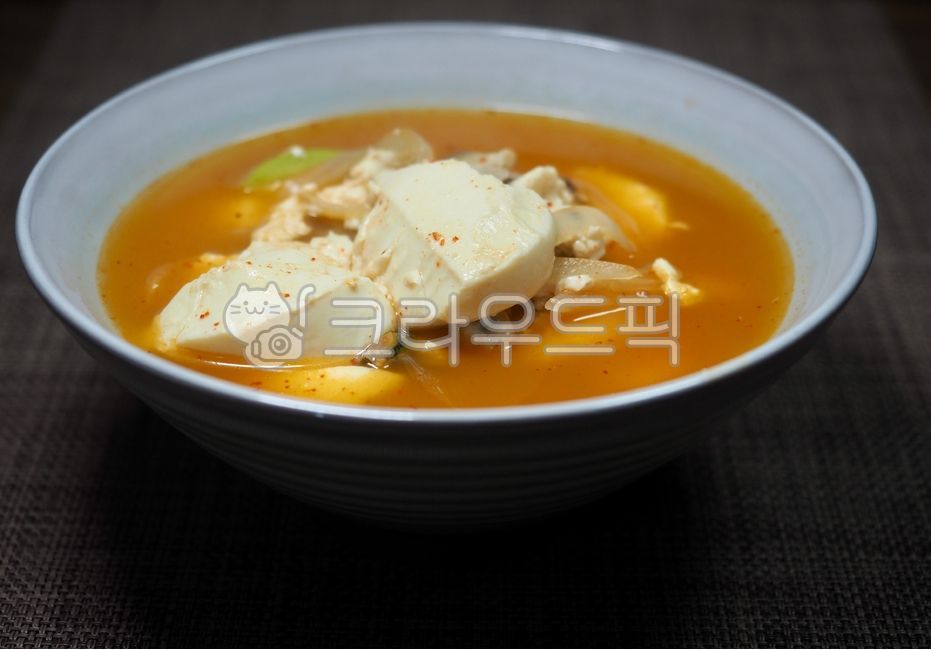 순두부찌개,찌개,매운음식,순두부,식사,요리,반찬,softtofu,cooking,두부,두부요리,한국음식,식품,한식,음식,tofu,koreanfood,food,wellbeing,asianfood,dish