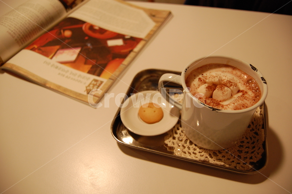 coffeecup,음식,pottery,도기류,egg,계란,커피컵,cup,saucer,받침접시,컵,food