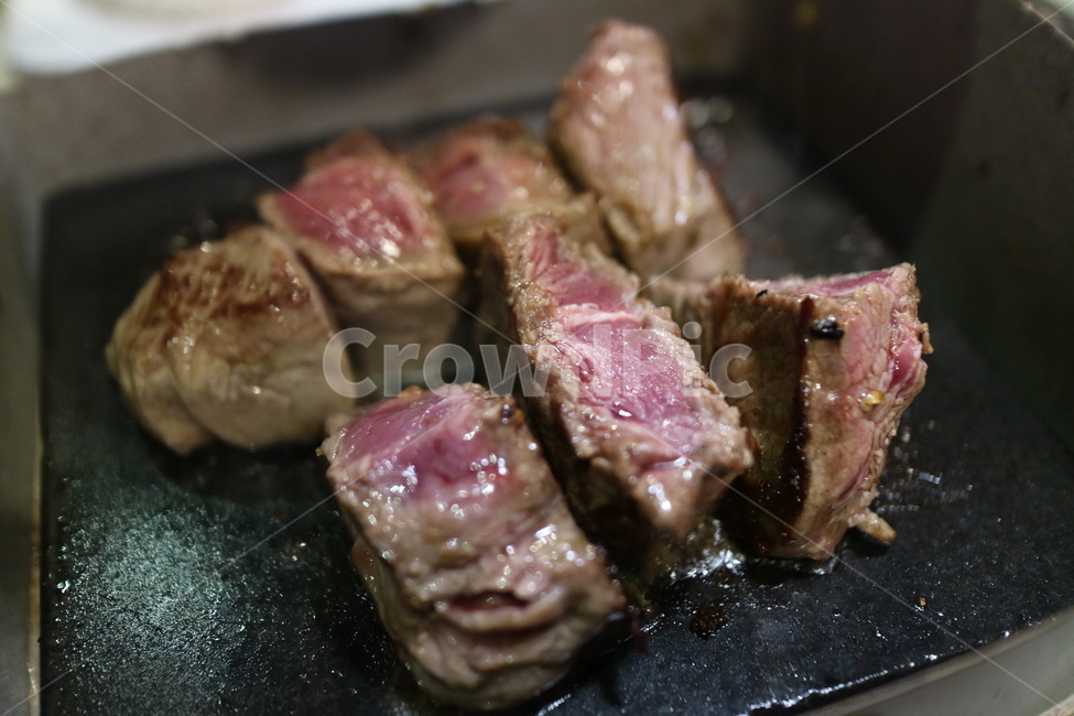 스테이크,고기,음식,술안주,안주,소고기,음식,식재료,요리,food,cook,meal,dishes,food reserves