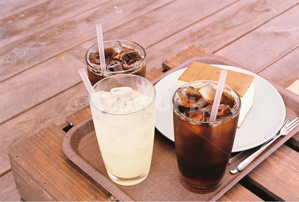 커피,카페,음료,아이스,감성,필름,음식,식재료,요리,food,cook,meal,dishes,food reserves,빵,bread,디저트,간식,후식,dessert,snack,음료수,drink,beverage,커피,카페,coffee,cafe,감성,sensible,feeling