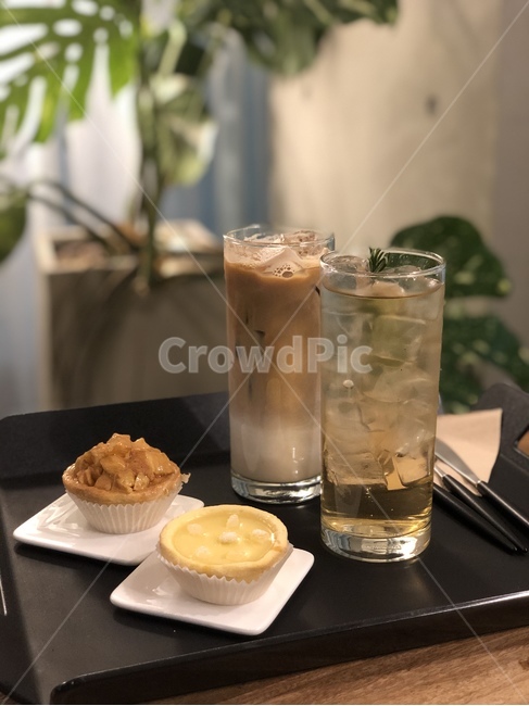 카페,라떼,타르트,얼그레이티,사과타르트,유자타르트,디저트,간식,후식,dessert,snack,음료수,drink,beverage