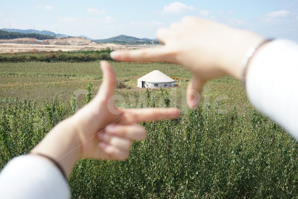 여행사진,여행,감성사진,가을,게르,자연,풍경,nature,landscape,사람,인물,인간,human,person,신체일부,몸,body,감성,sensible,feeling,연출,컨셉,콘셉,direction,concept