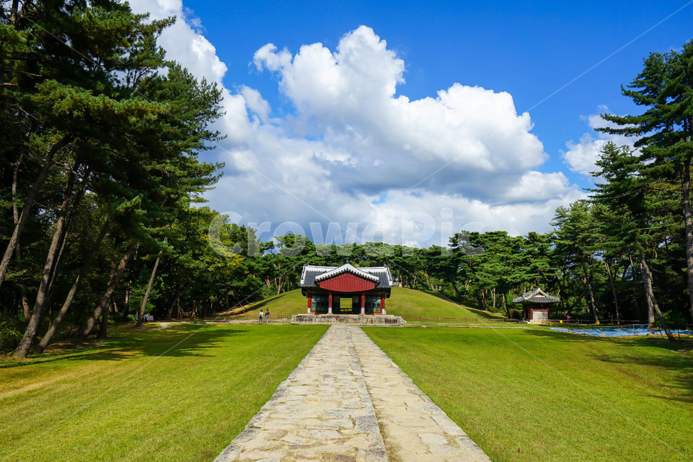 가을,공원,한옥,능,서삼능,서오능,궁,한국전통,한국문화,korean traditional,korean culture,건축물,건물외관,exterior,building,structure,architecture,construction