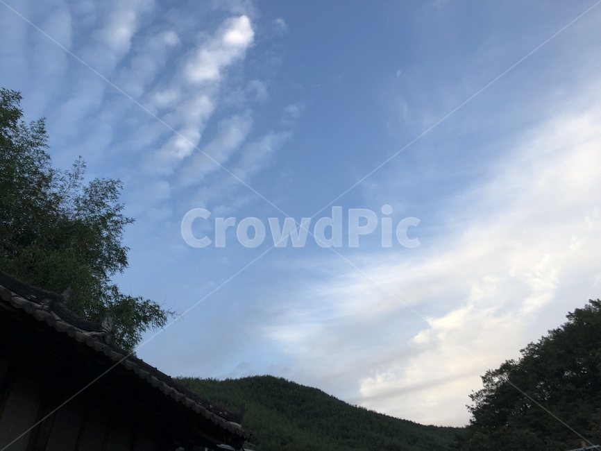 하늘,시골,구름,산,파란하늘,자연,풍경,nature,landscape,outdoors,옥외,building,건물