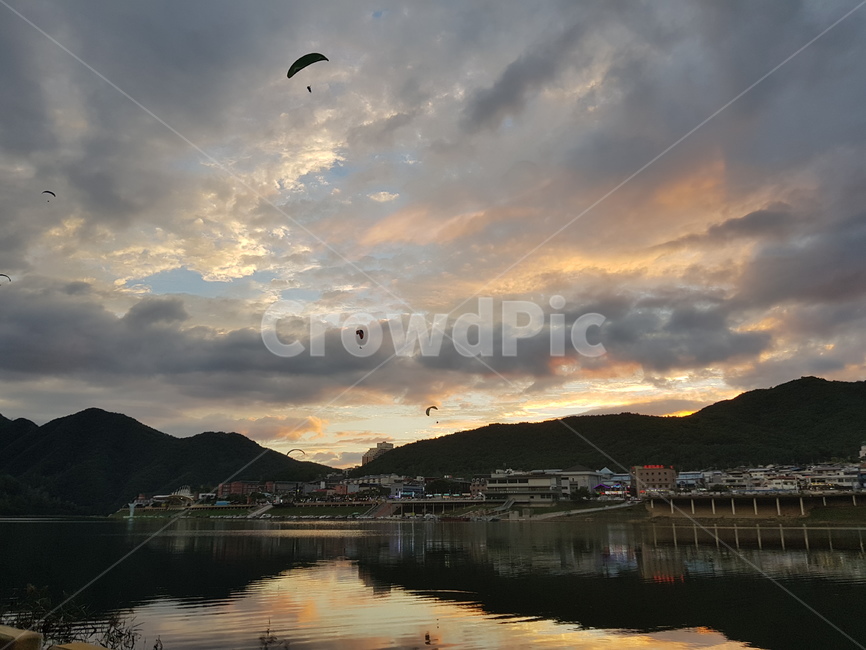 패러글라이딩,단양,하늘,국내,호수,저녁,자연,풍경,nature,landscape,adventure,모험,leisure activities,레저 활동,gliding,활공