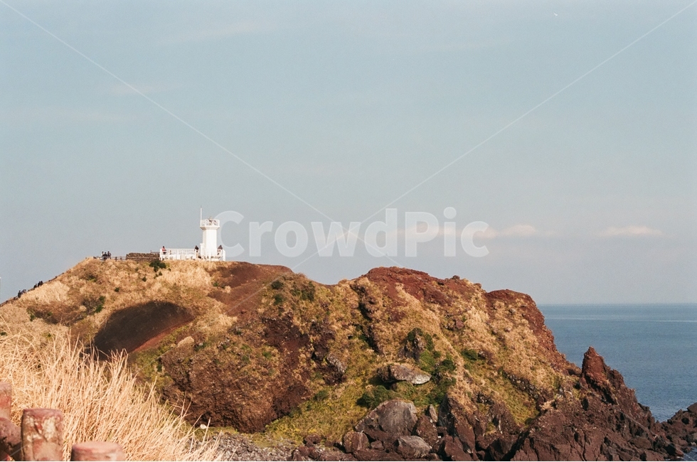제주도,섭지코지,필름사진,바다,파도,자연,풍경,nature,landscape,한국자연풍경,한국자연경관,korea nature landscape,등대,lighthouse,제주도,jeju,jeju island,building,건물,architecture,건축물,tower,탑,outdoors,옥외
