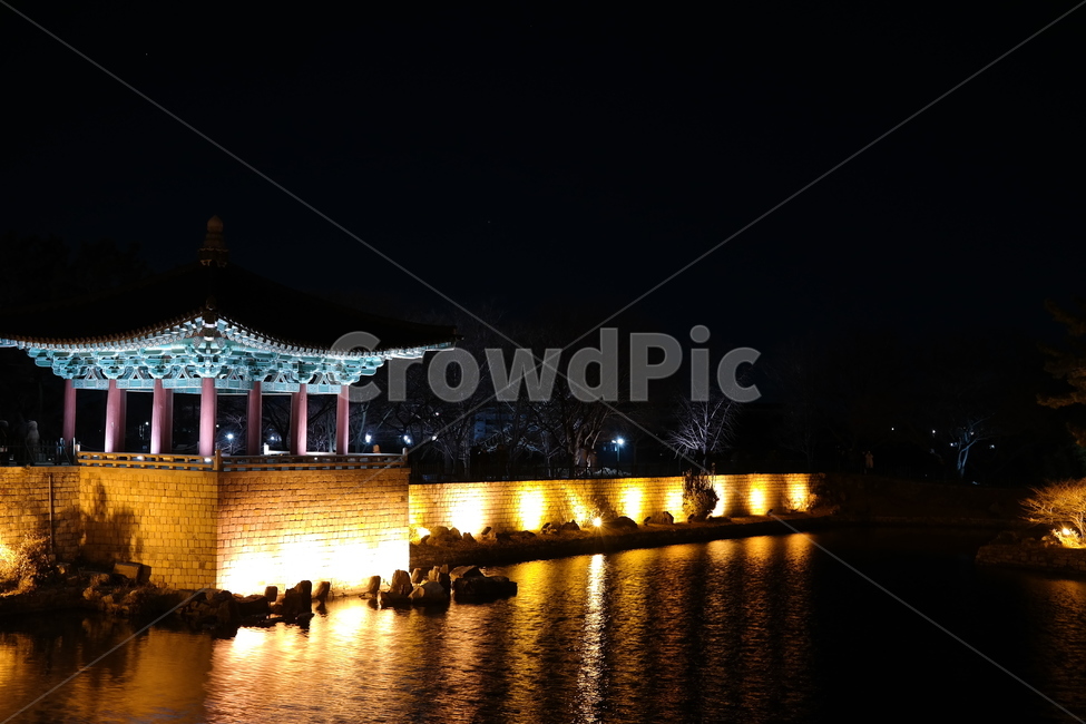 경주,유적지,야경,연못,안압지,야경,밤,풍경,nightscape,night,landscape,한국전통,한국문화,korean traditional,korean culture,랜드마크,landmark,tourist attraction,한국랜드마크,한국관광지,한국명소,korea landmark,korea tourist attraction,건축물,건물외관,exterior,building,structure,architecture,construction,건물