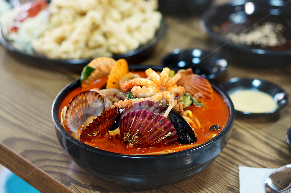 낙지한마리짬뽕,낙지짬뽕,낙지조개짬뽕,생물낙지조개짬뽕,짬뽕,식사,요리,dish,meal,food,중식,점심,중화요리,음식,식재료,요리,food,cook,meal,dishes,food reserves,중식,중국음식,중화요리,chinese food,chinese dishes,chinese meal,chinese cook