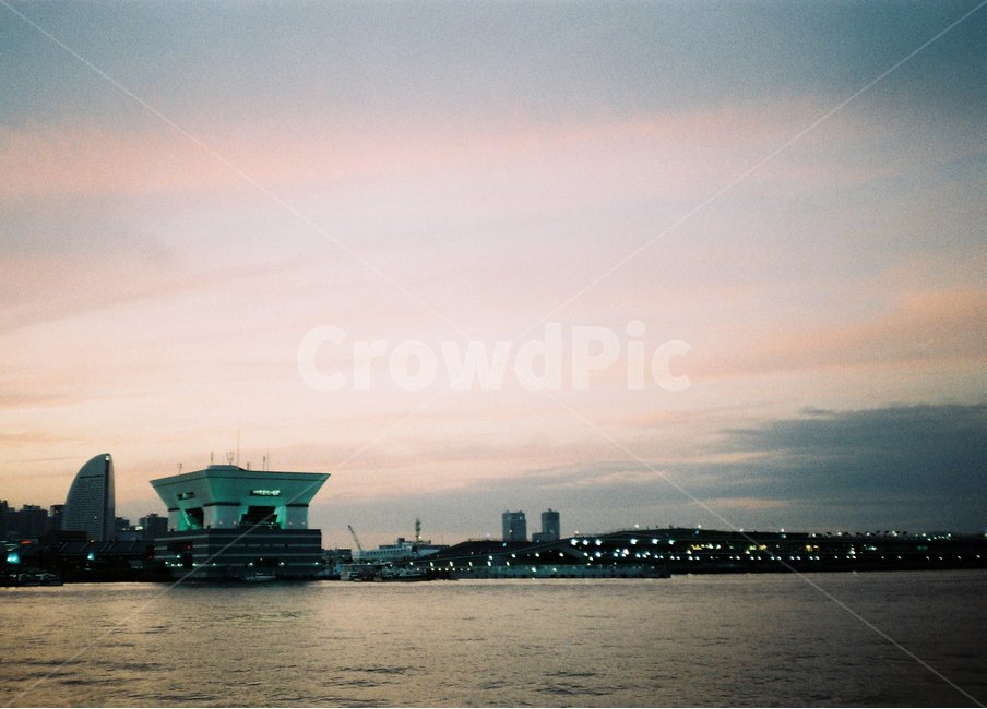 sea,landscape,film,건물,tokyo,seaside,yokohama,beach,building,architecture,도시,풍경,city,landscape,해외,외국,세계,foreign,oversea,world,세계도시풍경,해외도시풍경,외국도시풍경,world cityscape