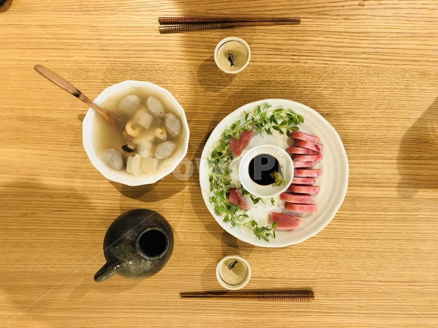 참치회,사케,도쿠리,오뎅,일본식