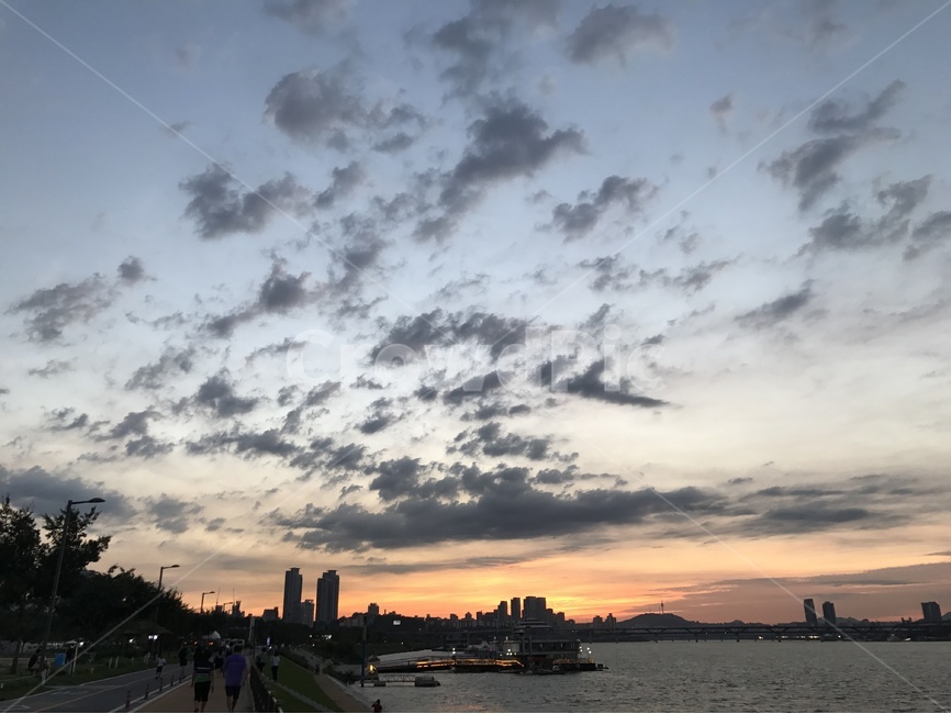 노을,구름,한강,강,풍경,하늘,도시,풍경,city,landscape,한국도시풍경,한국도시경관,korea cityscape,nature,자연,outdoors,옥외