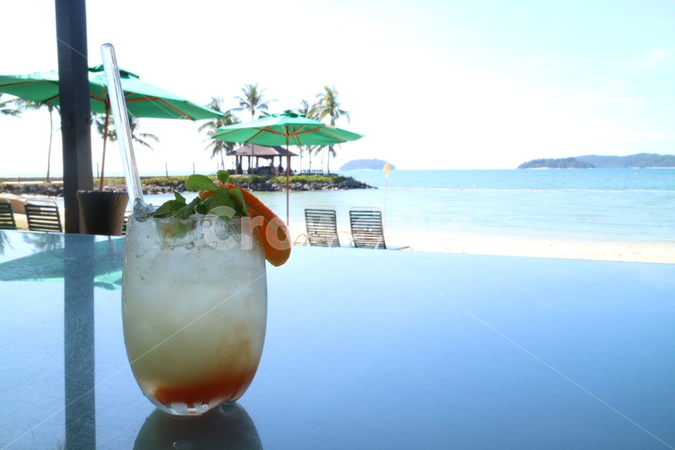 오렌지에이드,해변,바다,해수욕장,코타키나발루,동남아,휴양지,카페,음료수,drink,beverage