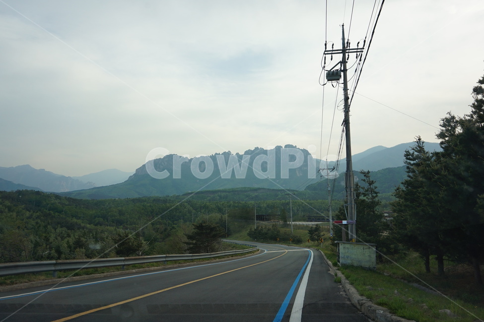 울산바위,바위,하늘,도로,시골길,자연,풍경,nature,landscape,한국자연풍경,한국자연경관,korea nature landscape