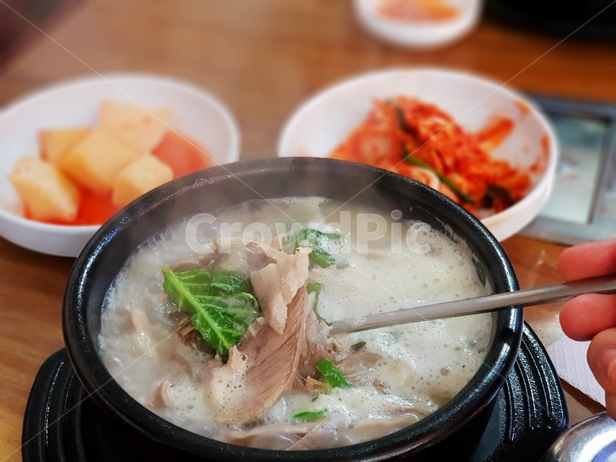 음식,식재료,플레이팅,food,plaiting,접시,디자인,인테리어,foodporn,interior,dish,design,cook,요리,meal,dishes,foodreserves,한식,한국음식,한국요리,koreanfood,koreandishes,koreanmeal,koreancook,순대,순대국밥,뚝배기,음식,식재료,요리,food,cook,meal,dishes,food reserves,한식,한국음식,한국요리,korean food,korean dishes,korean meal,korean cook