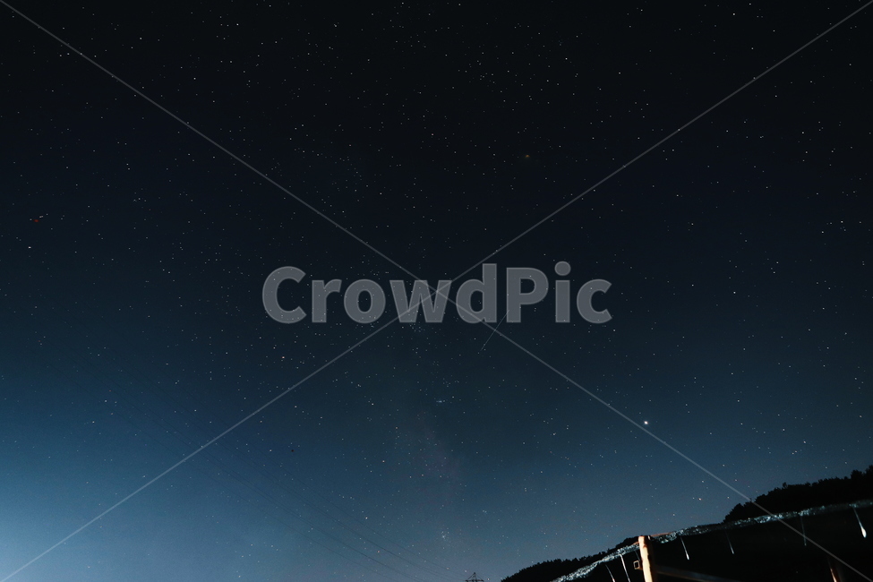 nature,자연,outdoors,옥외,outerspace,대기권밖,night,밤,astronomy,천문학,starrysky,별이빛나는하늘,space,universe,우주,별똥별,자연,풍경,nature,landscape,야경,밤,nightscape,night,outer space,대기권 밖,starry sky,별이 빛나는 하늘