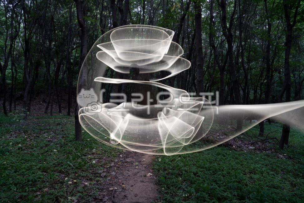 nightphotography,longexposure,night,lighttrail,lightpainting,long exposure,trajectory,lightpaintingbrush,lightstreak,light,light painting,light source