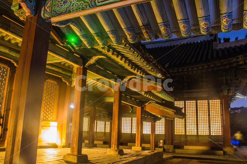 서울시,서울,창경궁,야간개장,창경궁야경,야경,궁,서울궁,창경궁야간개장,야경,밤,풍경,nightscape,night,landscape,한국전통,한국문화,korean traditional,korean culture,랜드마크,landmark,tourist attraction,한국랜드마크,한국관광지,한국명소,korea landmark,korea tourist attraction,건축물,건물외관,exterior,building,structure,architecture,construction