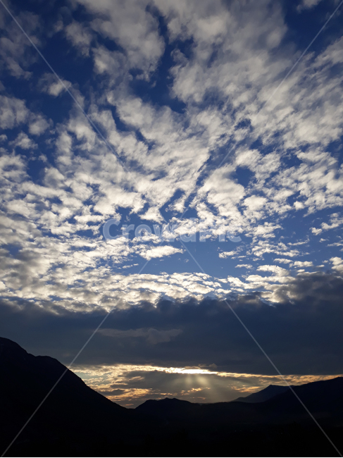 하늘,구름,하늘색,해질녘,하늘풍경,sky,양떼구름,풍경,cloud,햇빛,선샤인,sunshine,자연,풍경,nature,landscape,outdoors,옥외,weather,날씨,cumulus,적운