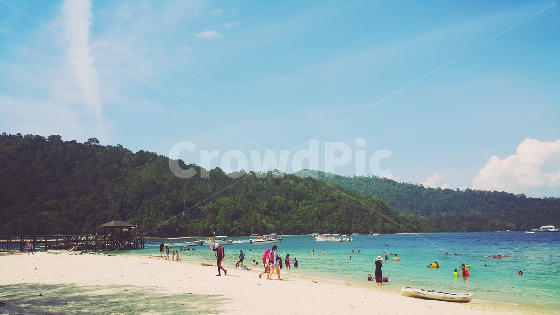 코타키나발루,해변,beach,맑은,푸른,날씨,물색깔,바다색깔,색감,구름,여행,풍경,tour,trip,휴양,말레이시아,일광욕,해수욕,휴양지,여름,계절,summer,season,자연,풍경,nature,landscape,해변,바다,beach,sea,해외,외국,세계,foreign,oversea,world,세계자연풍경,해외자연풍경,외국자연풍경,world nature landscape,land,땅,outdoors,옥외,water,물,ocean,대양