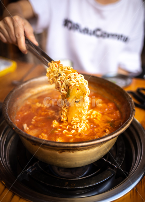 음식,요리,김치찌게,메뉴,점심,라면사리,속풀이,음식,식재료,요리,food,cook,meal,dishes,food reserves,면류,면요리,noodles,한식,한국음식,한국요리,korean food,korean dishes,korean meal,korean cook