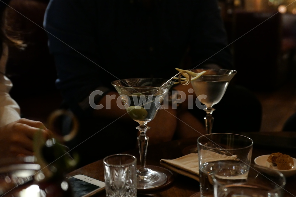 칵테일,믹솔로지,바,술,회식,모임,바텐더,믹솔로지스트,건배,음주,무드,cocktail,mixology,bar,bartender,beverage,mixologist,술,주류,alcohol