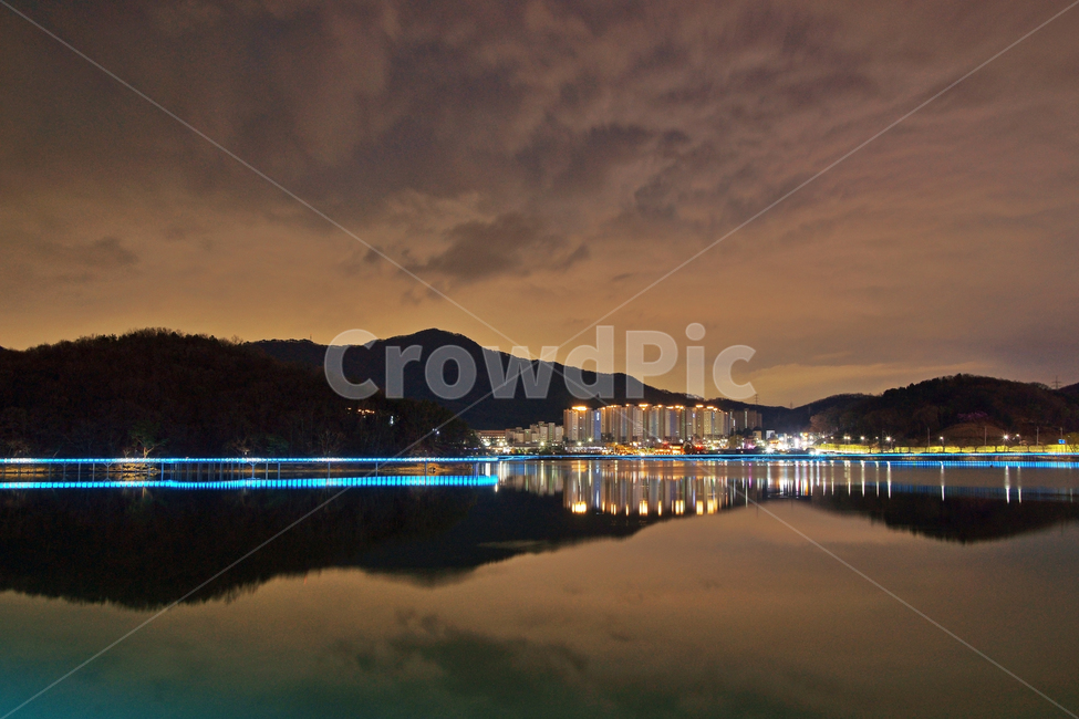 백운호수,의왕,탐방로,호수,아파트,야경,반영,조명,백운산,야경,밤,풍경,nightscape,night,landscape,도시,city,한국도시풍경,한국도시경관,korea cityscape,nature,자연,water,물,outdoors,옥외
