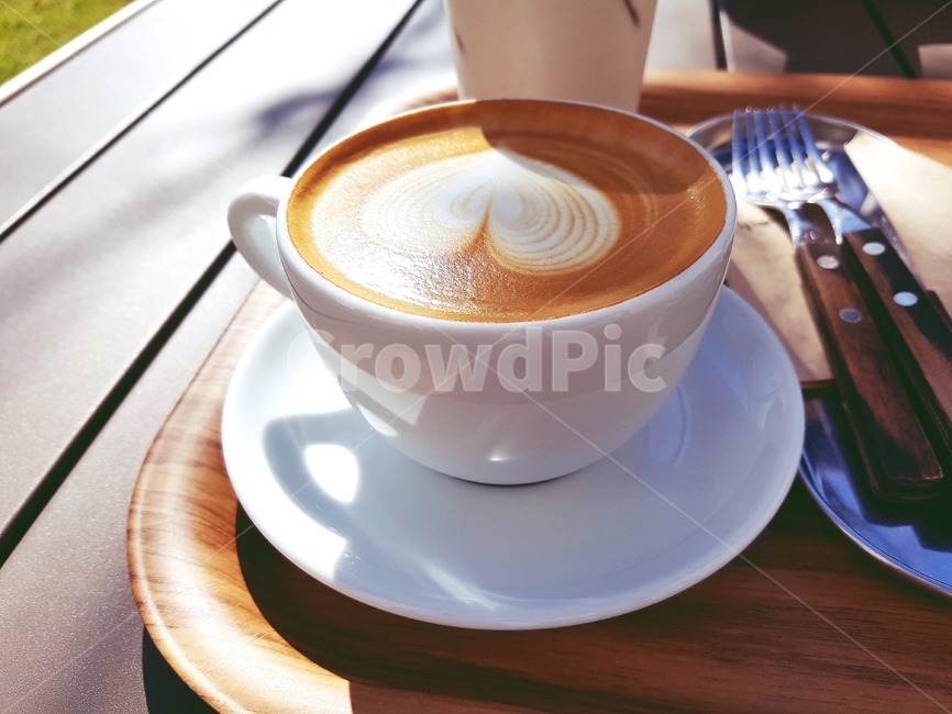 coffeecup,커피컵,cup,컵,beverage,마실것,drink,음주,latte,라떼,pottery,도기류,saucer,받침접시