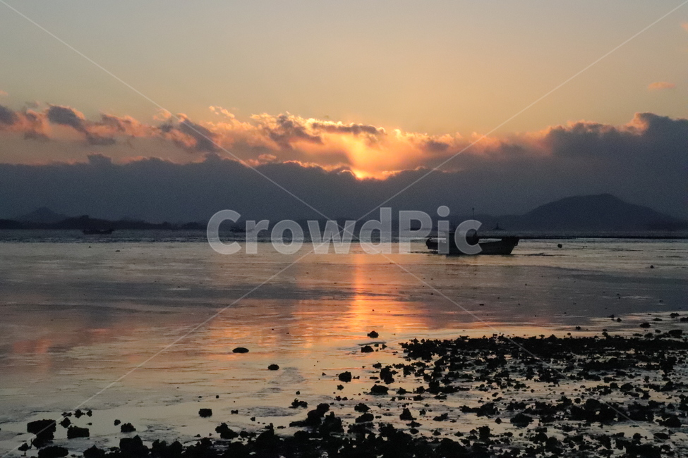 바다,노을,일몰,풍경사진,감성,자연,풍경,nature,landscape,해변,바다,beach,sea,outdoors,옥외,sky,하늘,red sky,붉은 하늘,dusk,황혼,dawn,새벽,sunset