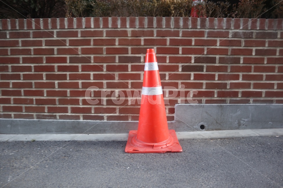 cone,원뿔,안전,주차,주의,안전제일