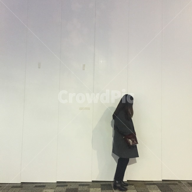 코트,여자,의복,coat,인간,사람,외투,clothing,여성,여자,woman,female,lady