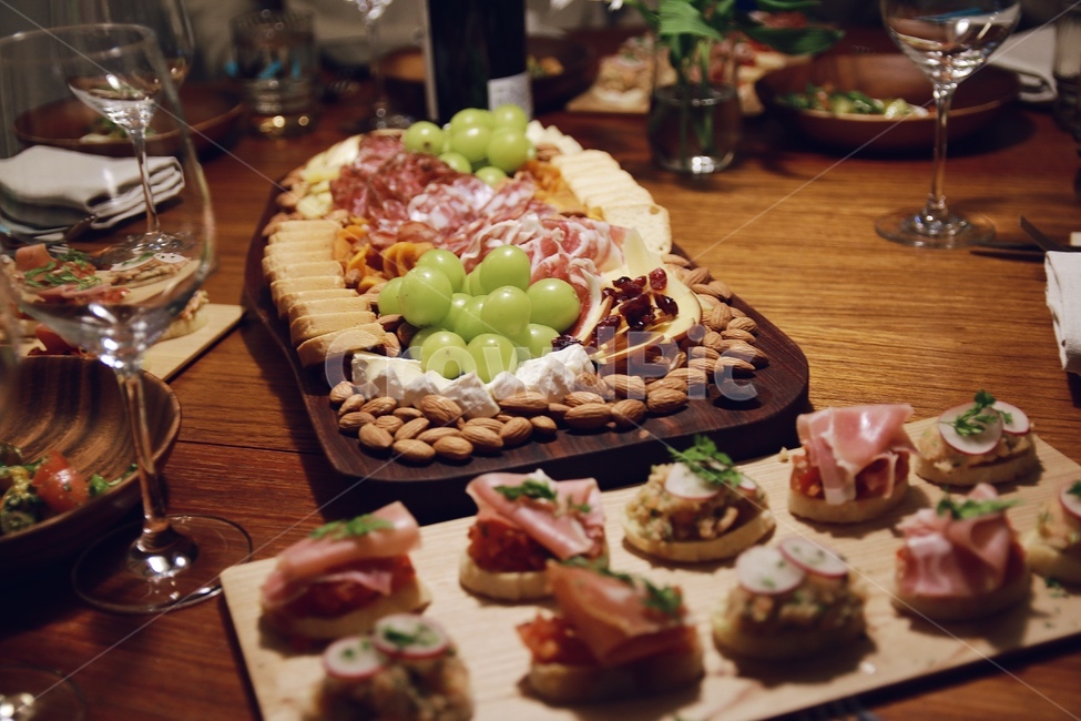 와인,샤퀴트리,wine,와인안주,오픈샌드위치,기념일,축하,anniversary,congratulation,celebrate,celebration,음식,식재료,요리,food,cook,meal,dishes,food reserves