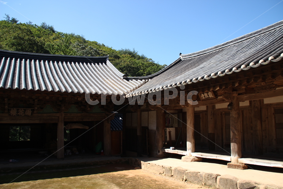 화암사,우화루,사찰,원효대사,의상대사,건축구조,목조건물,불명산,hwaamsa,temple,woodenbuilding,한국전통,한국문화,korean traditional,korean culture,종교,신앙,religion,belief,faith,건축물,건물외관,exterior,building,structure,architecture,construction