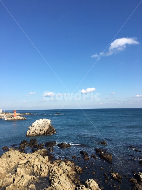 바다사진,맑은하늘,바닷가,바다배경,바다,하늘,구름,배경사진,자연,풍경,nature,landscape,한국자연풍경,한국자연경관,korea nature landscape,promontory,곶,architecture,건축물,building,건물
