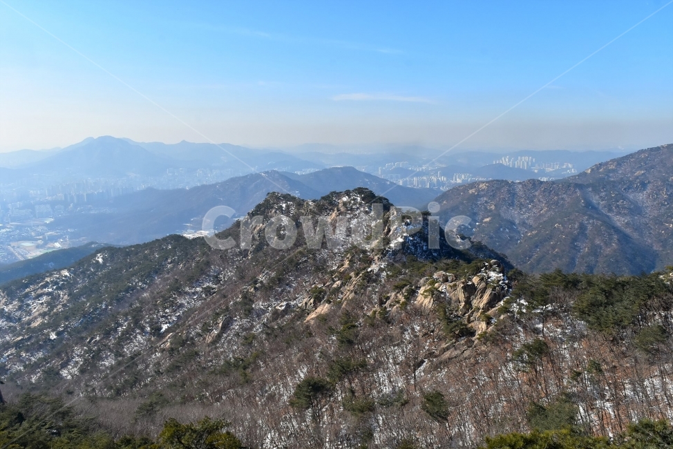 관악산,풍경,겨울,자연,눈,스포츠,등산,산행,nature,snow,겨울풍경,느낌,아름다운,신비로운,경이로운,기암,바위,암봉,암릉,다큐,필,힐링,명산,landscape,winter,season,트레킹,100대명산,인기명산,조망,전망,정부청사,6봉,수목원능선,바윗길,암릉길,명품송,소나무,한국자연풍경,한국자연경관,korea,관양능선,팔봉능선,국기봉,겨울,계절,winter,season,자연,풍경,nature,landscape,한국자연풍경,한국자연경관,korea nature landscape,outdoors,옥외,mountain,산,mountain range,산맥,slope,경사