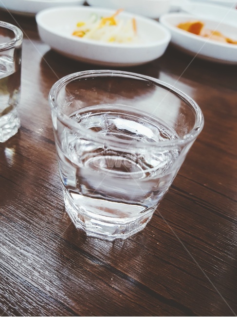 유리,glass,소주잔,소주,맑은