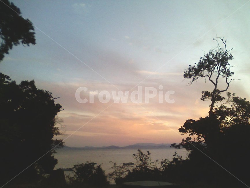 역광,석양,하늘,노을,구름,자연,풍경,nature,landscape,outdoors,옥외,dusk,황혼,sunset,일몰,dawn,새벽,sky,red sky,붉은 하늘