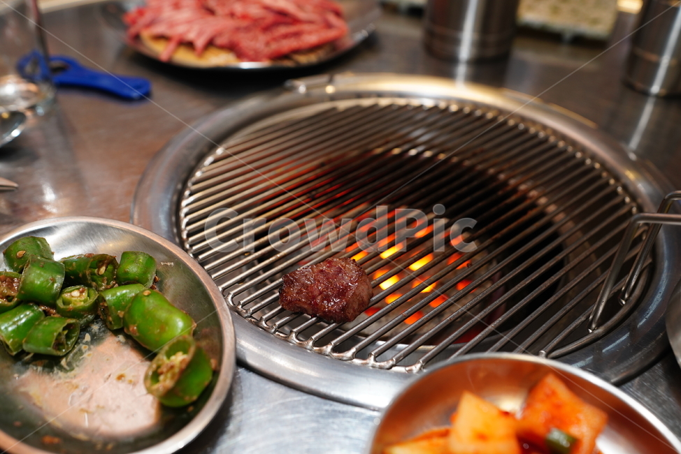 고기,화로,연탄,음식,육류,육식,구이,안주,먹거리,먹방,food,연탄구이,불판,식사,한식,소고기,한우,술자리,술안주,음식,식재료,요리,food,cook,meal,dishes,food reserves,육류,고기,meat