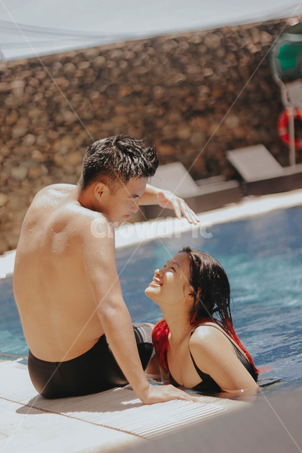 수영장,여름,노리원,커플,20대커플,couplegoal,swimmingpool,여름,계절,summer,season,사람,인물,인간,human,person,연인,커플,사랑,lover,couple,여행,휴가,traveling,vacation,trip,감성,sensible,feeling,water,물