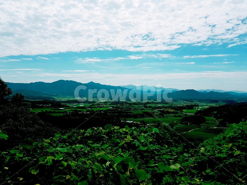 하늘,구름,산,풍경,자연,안정,그린,하늘색,sky,자연,풍경,nature,landscape,outdoors,옥외,mountain range,산맥,mountain