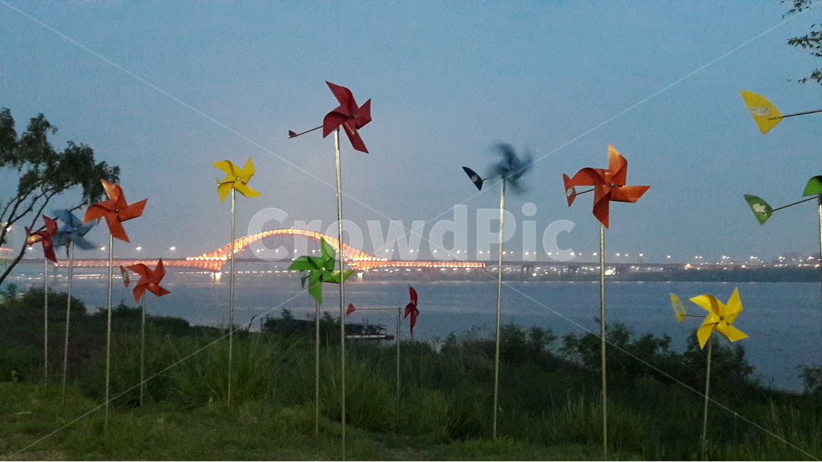 다리,바람,바람개비,물,나무,자연,풍경,nature,landscape,야경,밤,nightscape,night,감성,sensible,feeling,plant,식물,leaf,잎